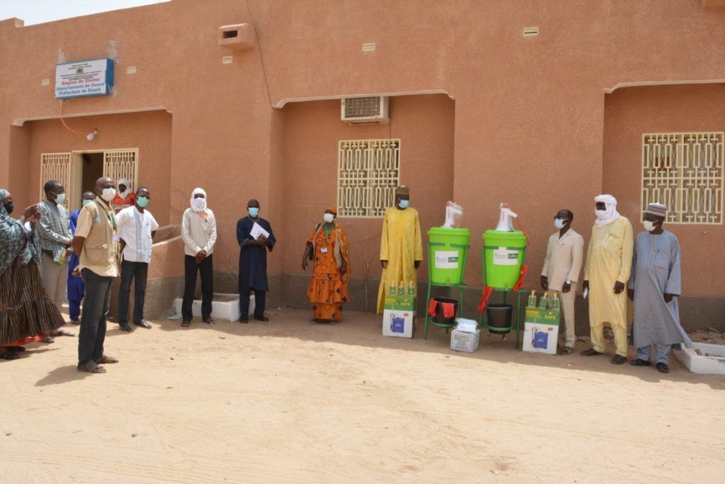 Handwashing stations and hygiene kits being distributed as part of ERFS project by GOAL Niger. 
