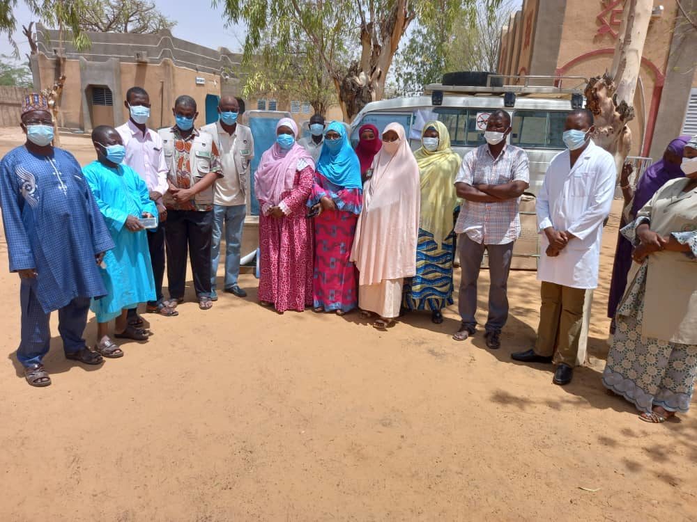 Donation of equipment to Mirriah health district made possible with Irish Aid funding