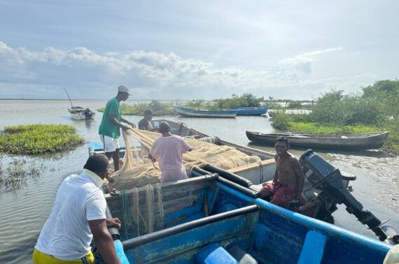 ICSP programme participants offer youth a legal and sustainable alternative to violence; this has become the mission of La Guajira’s fishers.
