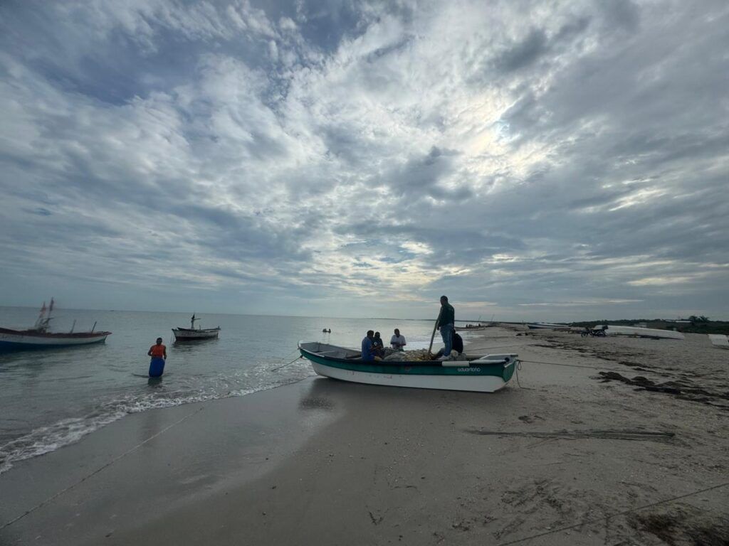 La Guajira is home to communities with traditional economies, such as artisanal fishing.